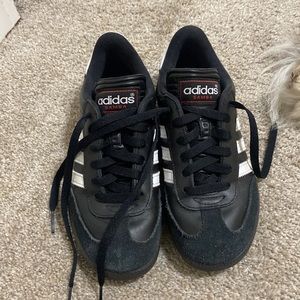 Adidas sambas boys size 3.5Y/ Women's size 5